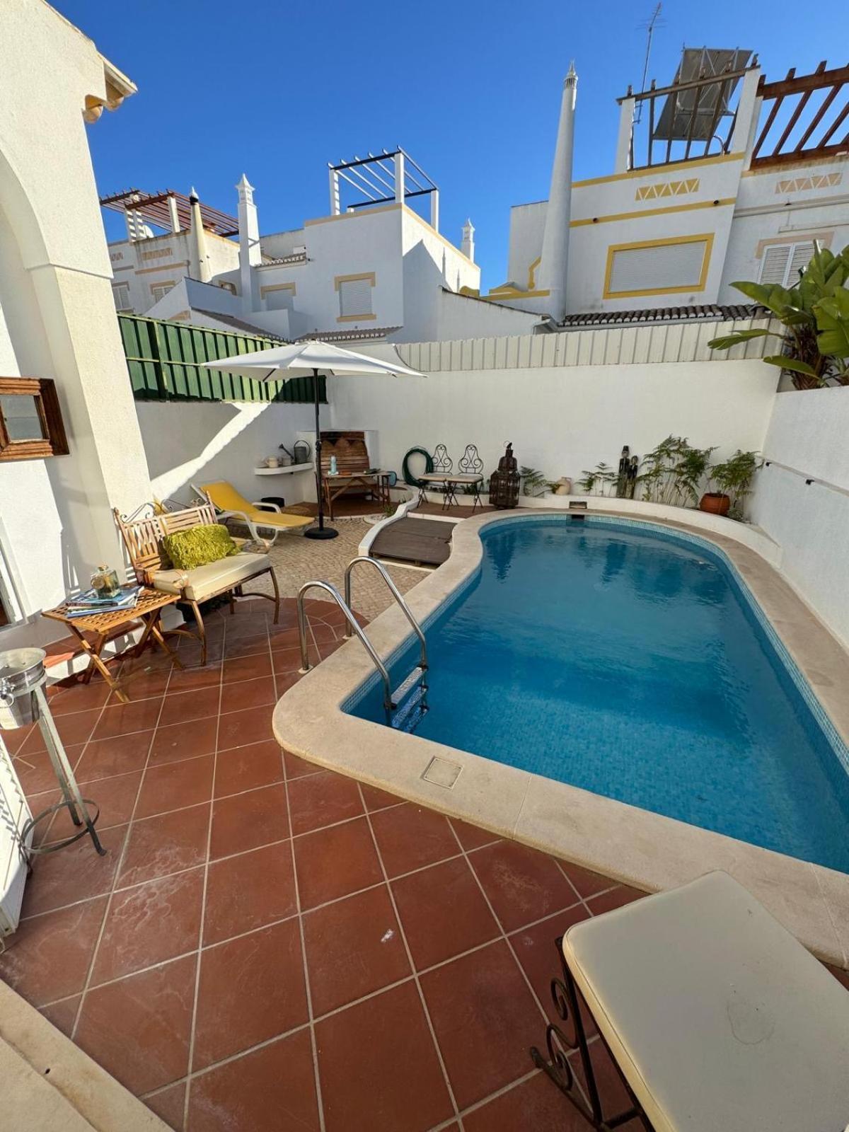 Villa 46 Hostel ลากอส ภายนอก รูปภาพ