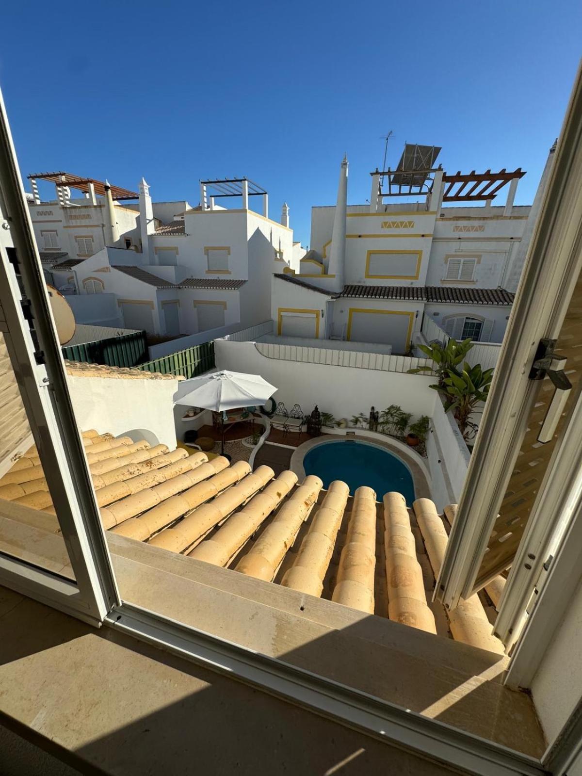 Villa 46 Hostel ลากอส ภายนอก รูปภาพ